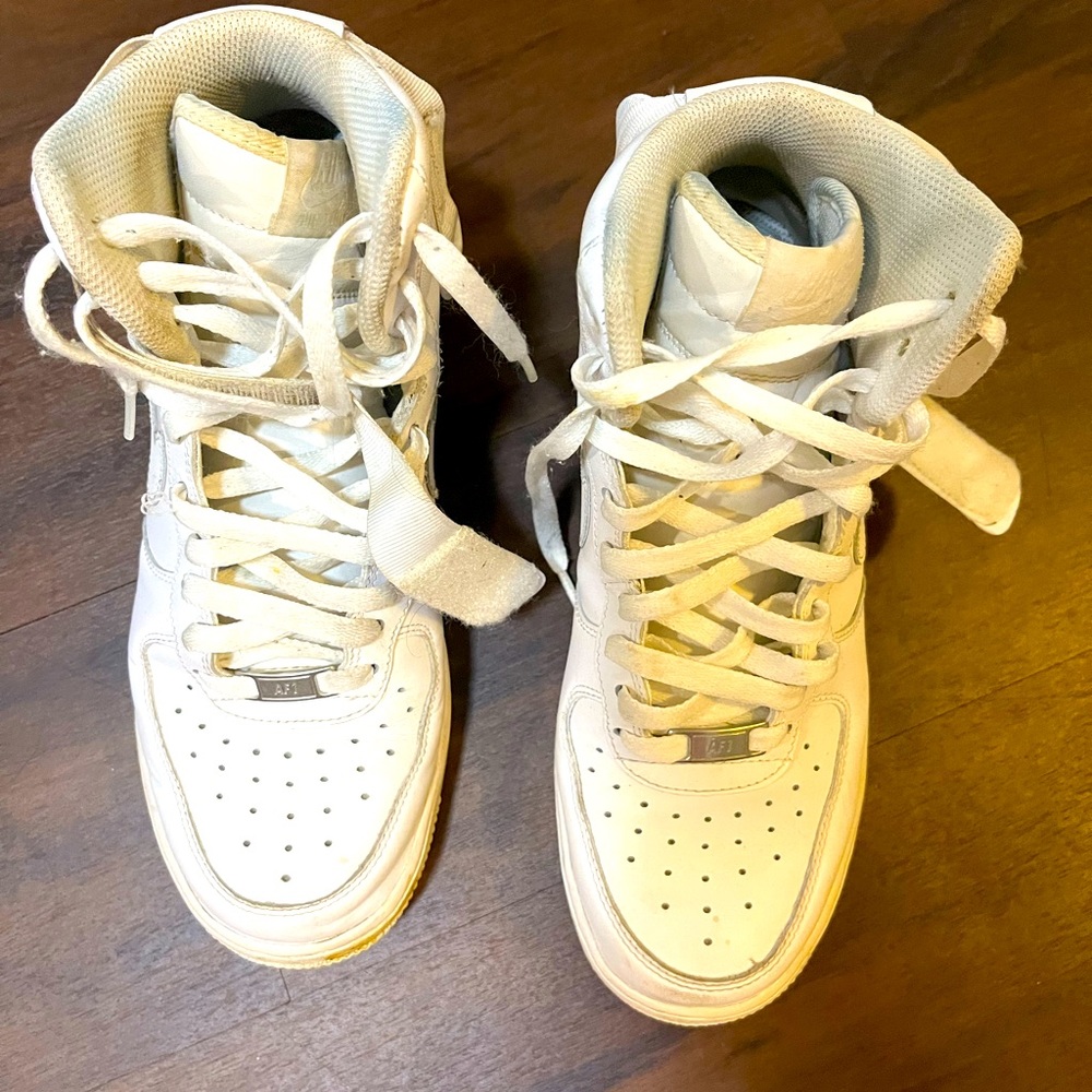 Nike Air vintage fit 7.5 or 8
